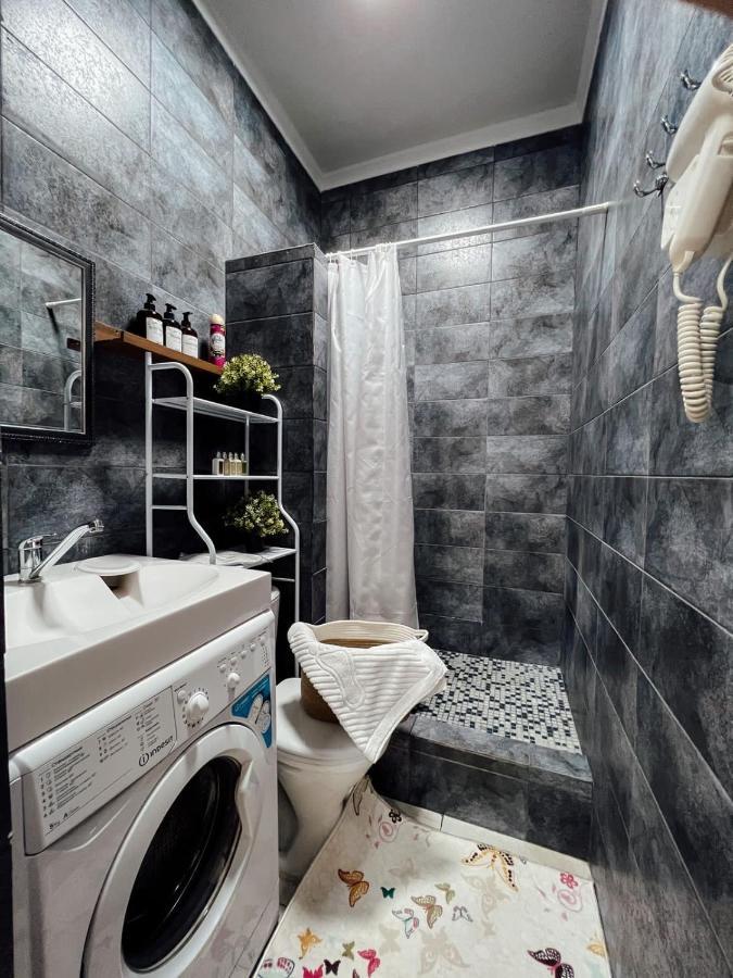 Cosy flat in the city center Astana Exterior foto